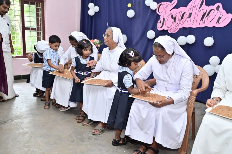 Thiruthiparambu-LKG-INAUG-3-768x511
